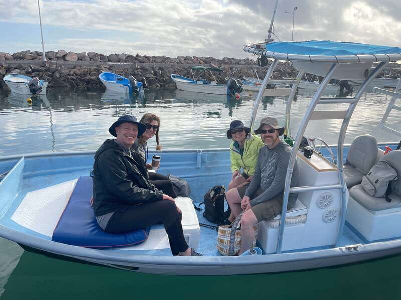 Loreto: Speedboat Tour with Swimming, Snorkeling and Picnic - The deserted beach and picnic pause