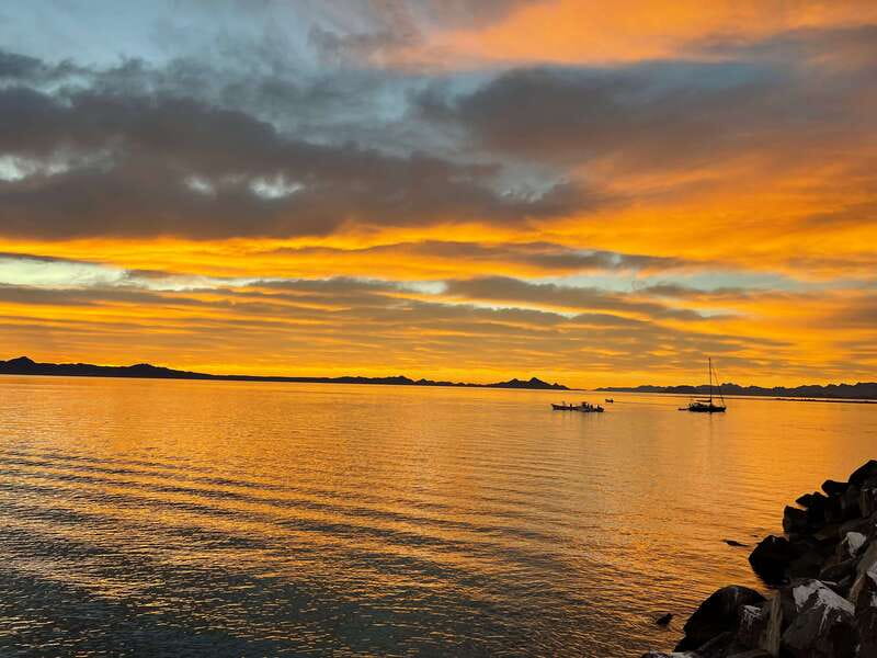 Loreto: Speedboat Tour with Swimming, Snorkeling and Picnic - Who should book this outing?