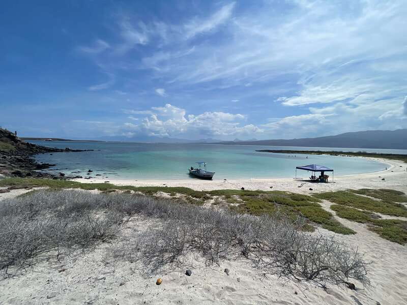 Loreto: Speedboat Tour with Swimming, Snorkeling and Picnic - Speeding out across Bahia de Loreto