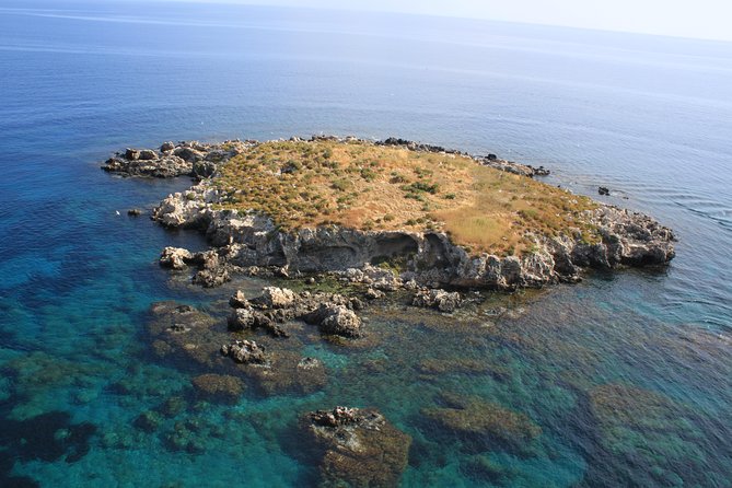 Luxury Marinello 26 speedboat with driver to Blue Lagoon & more.. - Arnaoutis Beach and the Western Turnaround