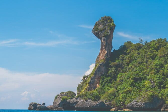 Luxury Private Speed Boat Charter Krabi Classics - Koh Hong gives you the first big island moment