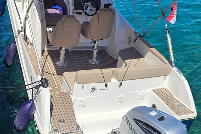 Luxury Private Speedboat Tour Islands & Blue Cave - Food, swimming, and the rhythm of the day