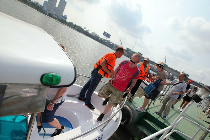 Luxury Speedboat 2 Ways from Ho Chi Minh city to Cu Chi Tunnels - A guide can make or break this history visit
