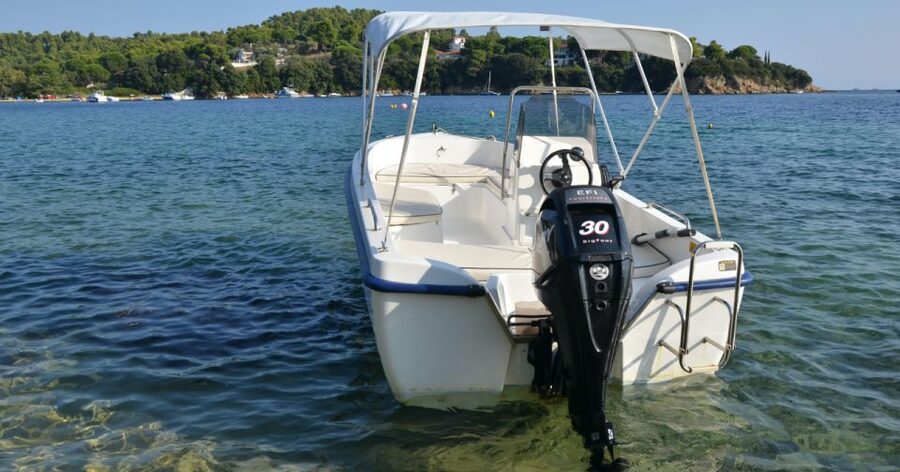 Lygaria: Private Motorboat Cruise with Snorkeling & Swimming - A private way to see Crete’s northern coast