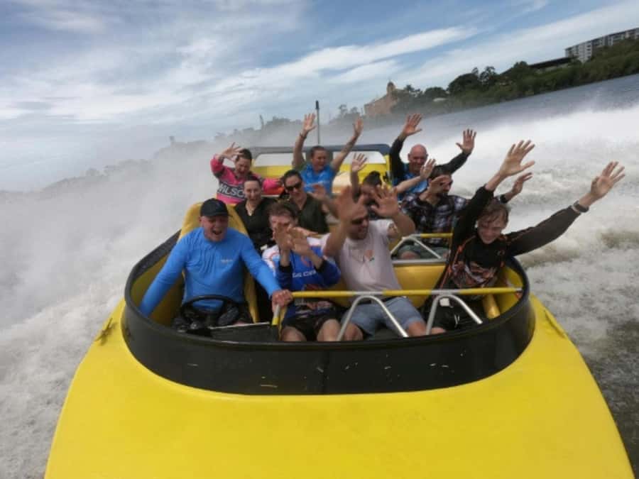 Mackay: Jet Boat Ride: Wettest ride in Aus - The 20-minute briefing is part of the experience
