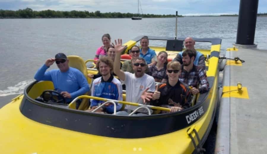 Mackay: Jet Boat Ride: Wettest ride in Aus - Passing under Forgan Bridge
