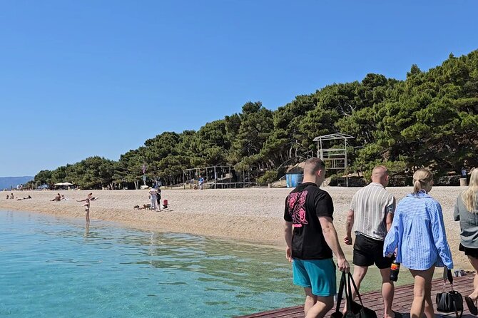 Makarska: 3-Island Golden Horn and Blue Lagoon Speedboat Tour - Vrboska adds an hour of quiet village life