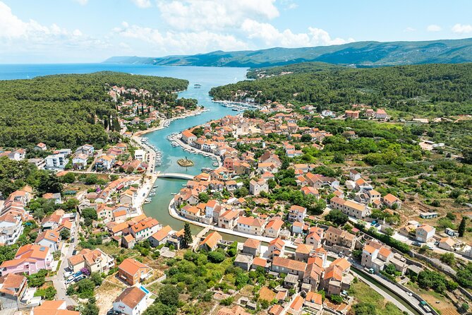 Makarska: 3-Island Golden Horn and Blue Lagoon Speedboat Tour - Zečevo’s Blue Lagoon finishes with a swim