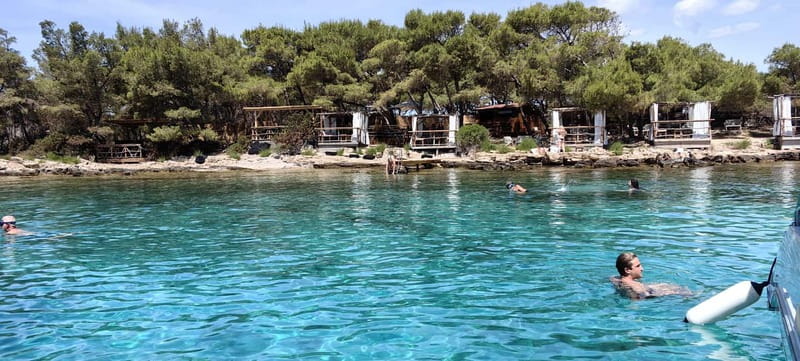 Makarska: 3-island Speedboat Cave & Blue Lagoon Tour - The boat, comfort, and swimming demands
