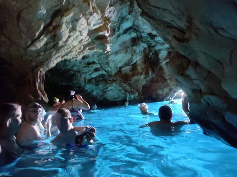 Makarska: 3-island Speedboat Cave & Blue Lagoon Tour - First stop: Pokrivenik on Hvar