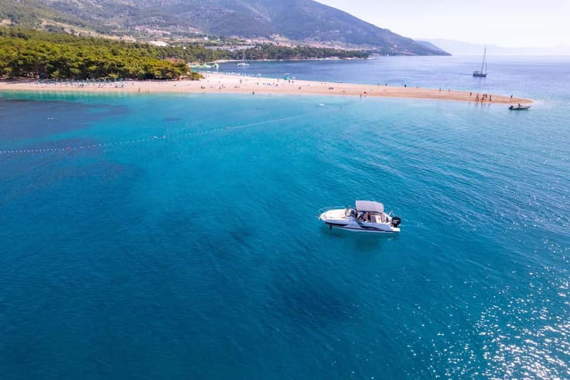 Makarska: 3-Island Speedboat Golden Horn & Blue Lagoon Tour - Crossing the Adriatic by speedboat