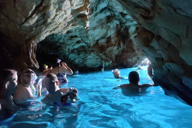 Makarska: 3 Island Speedboat Tour with Little Blue Cave & Lagoon - At a glance
