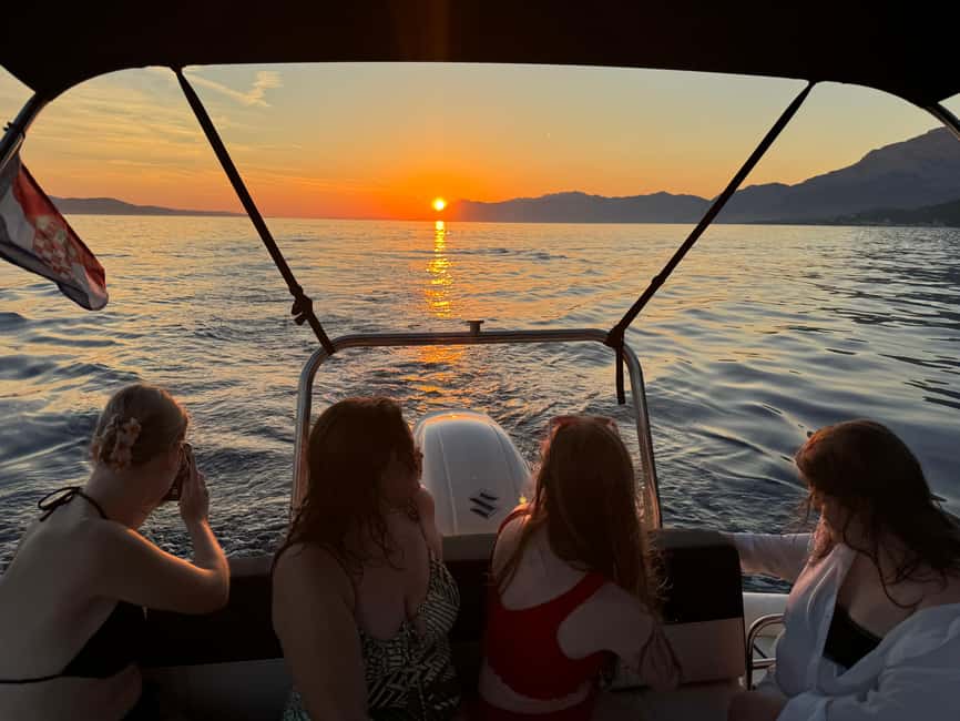 Makarska: Speedboat Sunset Tour to hidden bay on island Brač - Forty minutes at Puntica Bay