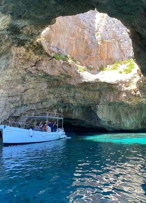 Marettimo: Island Speedboat Tour with Cave Visits & Swimming - Meeting the boat at Il Corallo