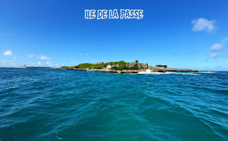 Mauritius: 5 Islands of the East Speedboat Tour with BBQ - Who should book this speedboat day