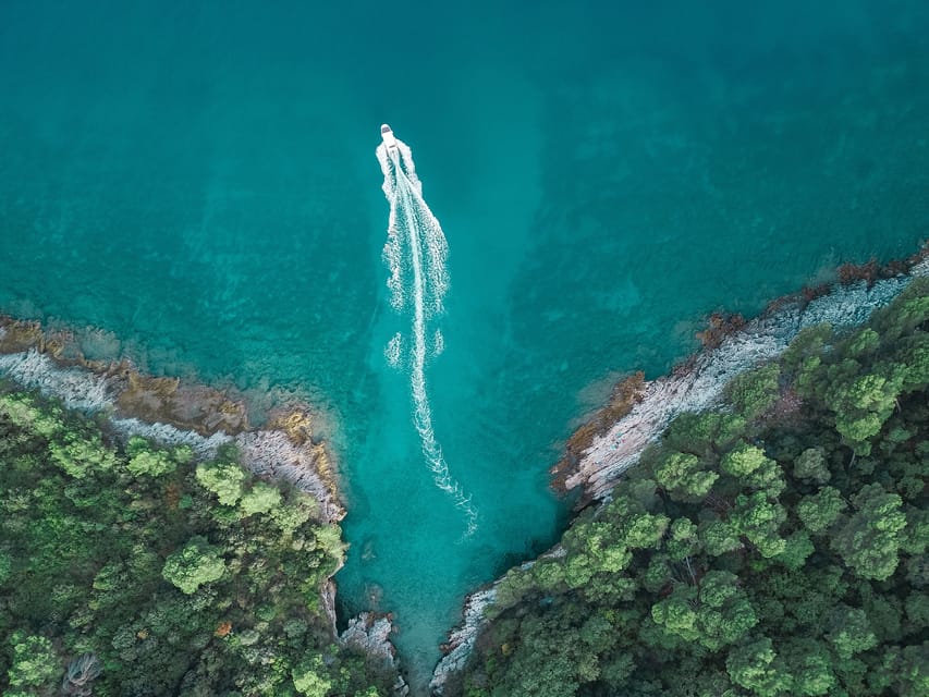 Medulin: Morning on Speedboat with Cave & Island Snorkeling - What Luks Adds to the Experience