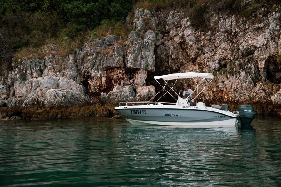 Medulin: Morning on Speedboat with Cave & Island Snorkeling - Cost, Comfort, and Who Gets the Most Value