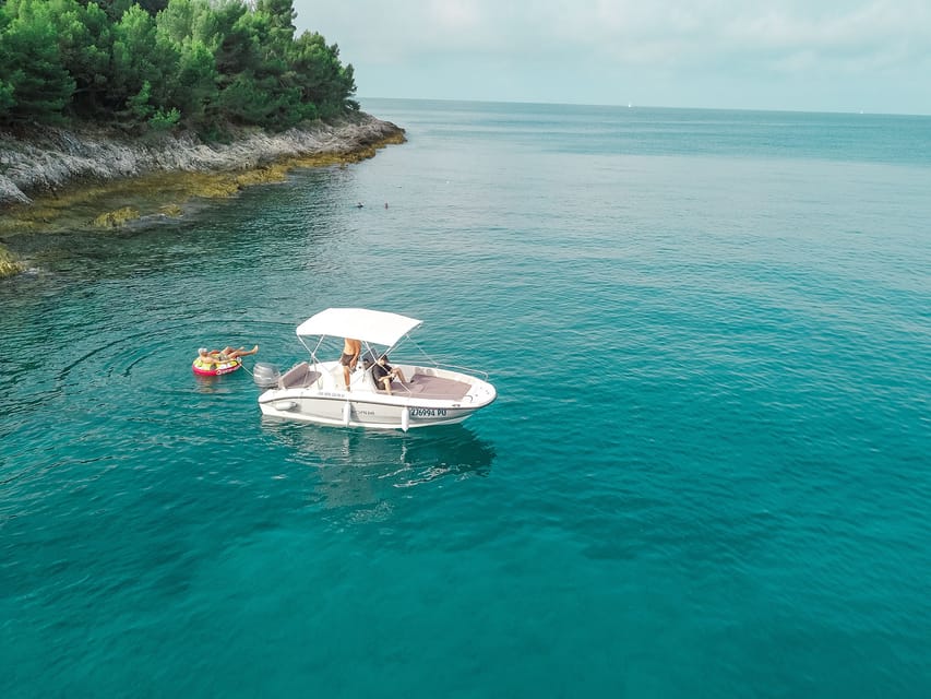 Medulin: Morning on Speedboat with Cave & Island Snorkeling - Swimming and Snorkeling at the Cave