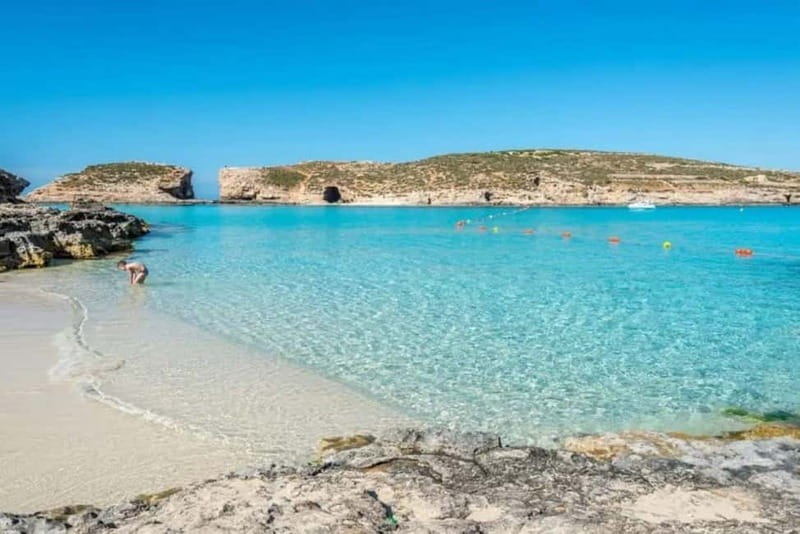 Mellieha: 1:00pm Speedboat round Comino Caves 2h Blue Lagoon - Santa Marija Bay and San Niklaw Bay