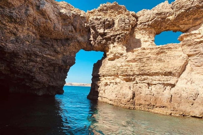 Mellieha: 1:00pm Speedboat round Comino Caves 2h Blue Lagoon - The guides and the feel of the trip