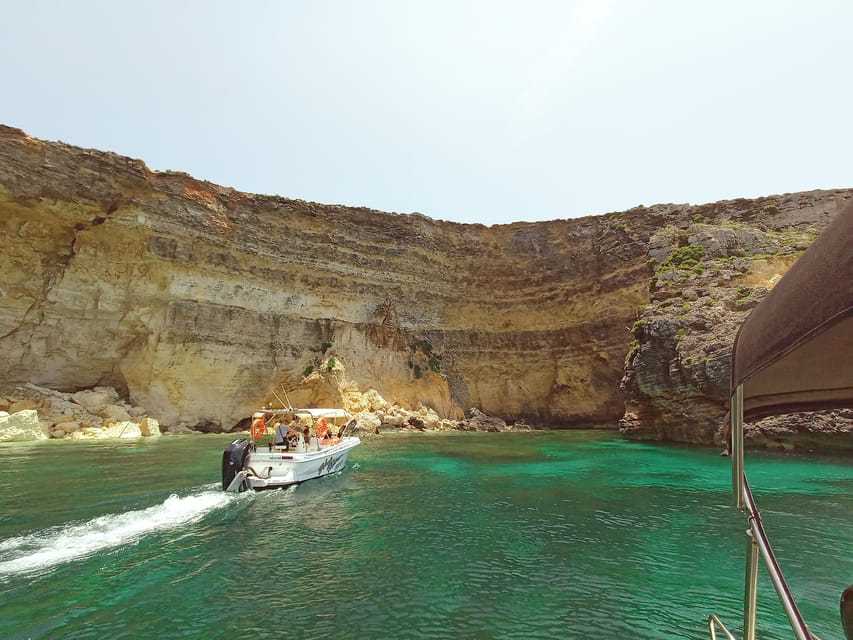Mellieha: 3:00pm Speedboat round Comino Caves 2h Blue Lagoon - Key points before you book