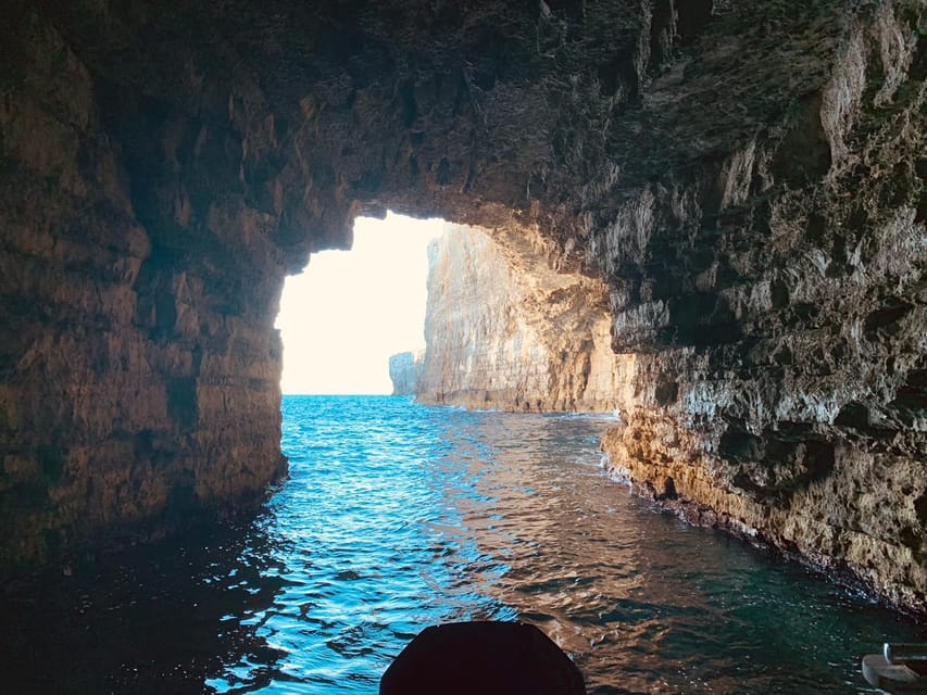 Mellieha: Speedboat Trip Round Comino Caves 2h @ Blue Lagoon - Santa Maria Caves and Comino’s less obvious corners