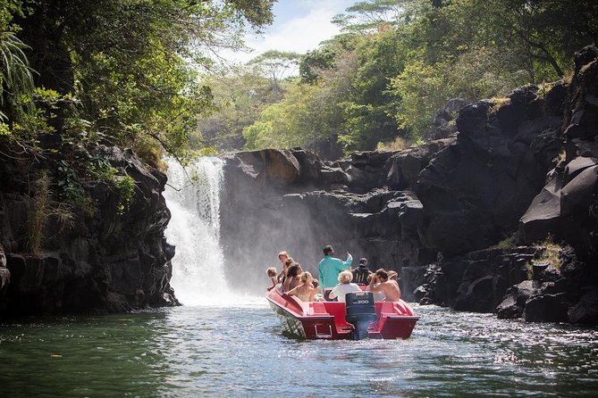Mesmerizing Ile aux Cerf: Speed Boat, GRSE, Lunch & Undersea walk (Full Day) - What to bring and how to handle the day