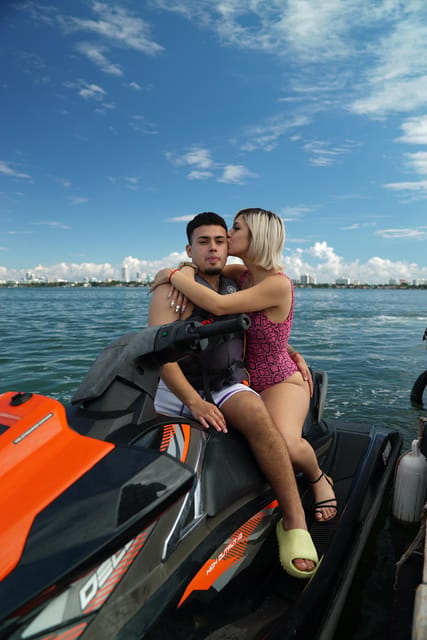 Miami: Jet Ski Adventure with Complimentary Speed Boat Ride - From 401 Biscayne Boulevard to Miami Beach