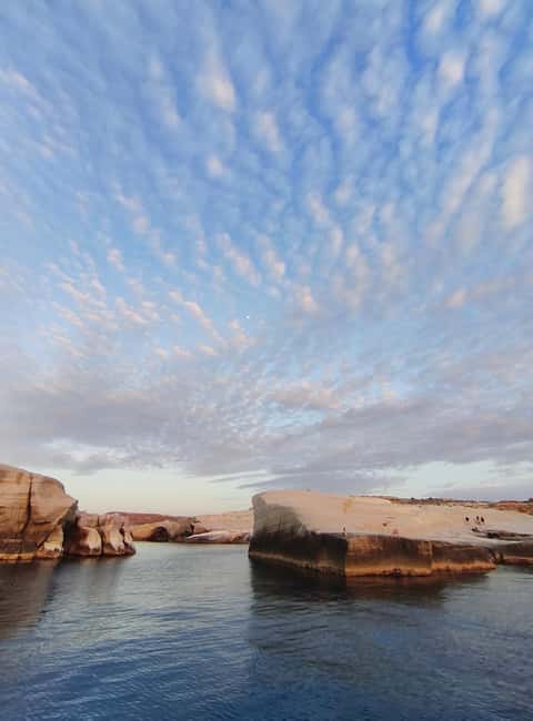 ❖ Milos: Private Speedboat Tour—Kleftiko Sarakiniko Poliegos - The Raptor and the onboard activities