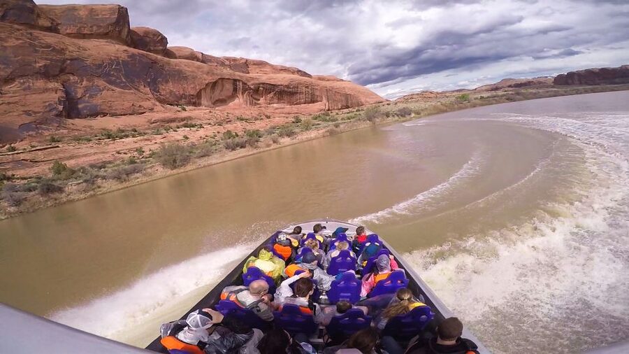 Moab: 1-Hour Colorado River Speed Boat Tour - A speed boat ride with Moab scenery