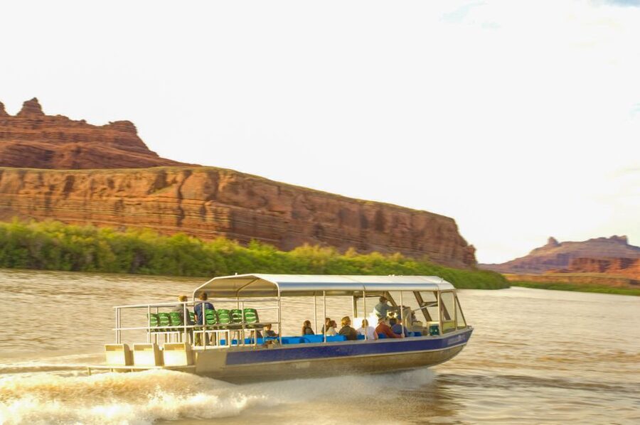 Moab: 1-Hour Express Jet Boat Tour on Colorado River - What the guide adds