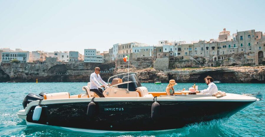 Monopoli: Private Sightseeing Speedboat Tour with Champagne - Key points at a glance
