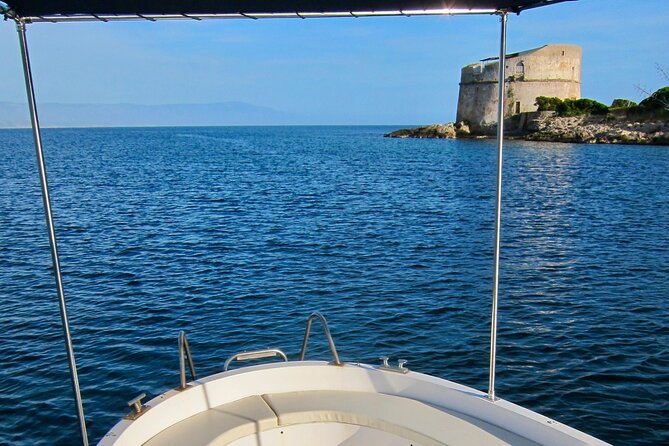 Motor Boat Excursion in the Alghero Harbour - Starting beside Alghero’s old sea walls