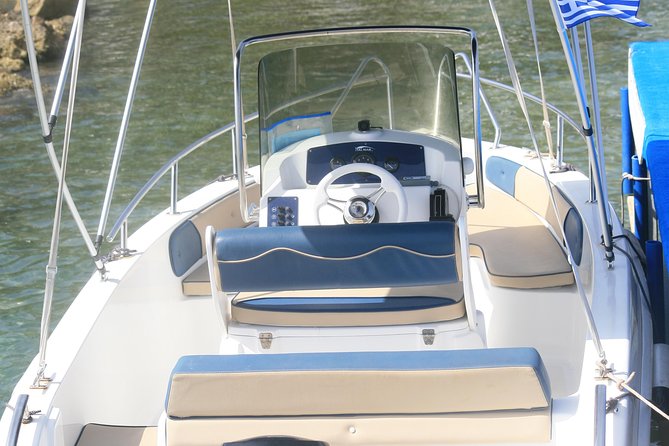 Motor Boat Hire in Corfu Italmar 17,Asso 5.10, Next 5m - What the $193.09 group price really means