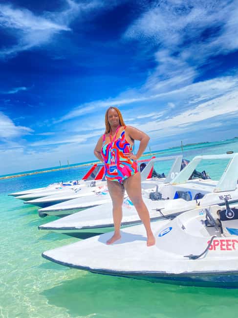 Nassau: Self-Drive Speedboat Ride and Pig Swimming Encounter - Who will enjoy this most