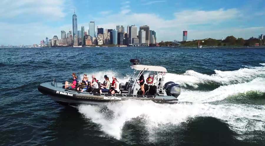 New York City: Harbor Speedboat Tour - Colgate Clock, Hudson Yards, and Chelsea Piers