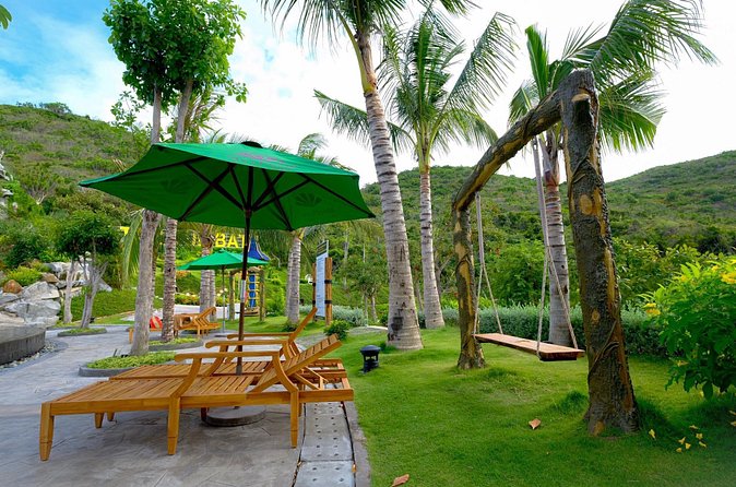 Nha Trang Speedboat Tour Plus Mud Bath On Hon Tam Island - Buffet lunch and bottled water