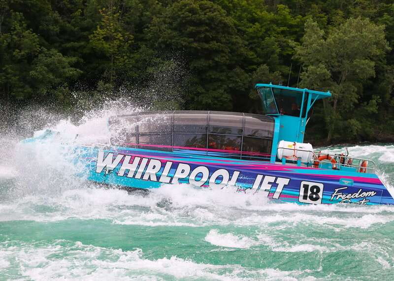 Niagara Falls, ON: Jet Boat Tour on Niagara River - Choosing between Wet Jet and Jet Dome