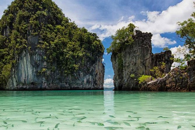 One-Day Tour at Hong Islands by Speedboat from Krabi - What to bring and how to plan the morning