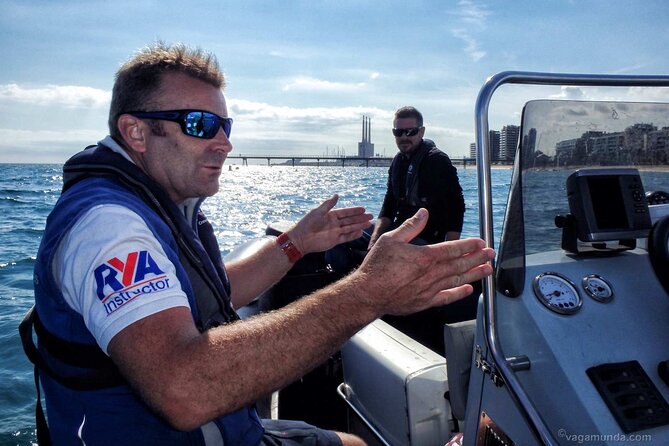 One-hour High-Speed Powerboat Ride - Starting at Port Vell and finding the boat