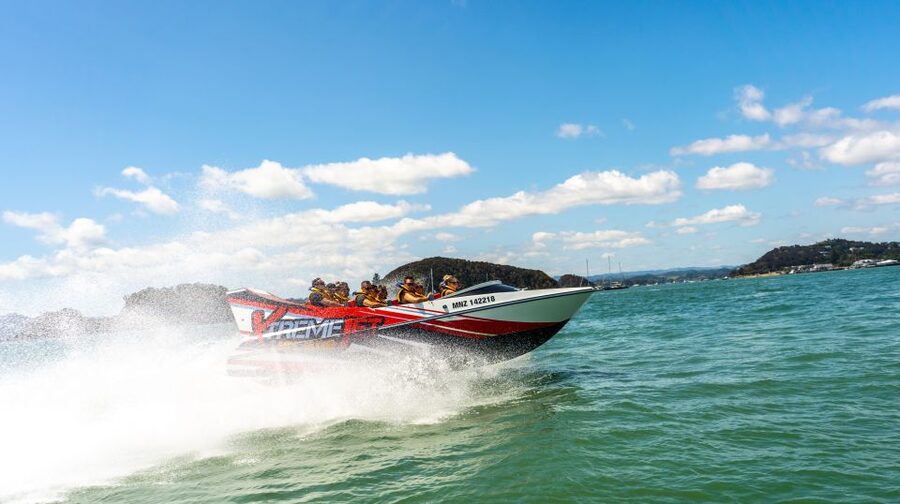 Paihia: Bay of Islands 30-minute Adventure Jet Boat Trip - How the price compares with the time