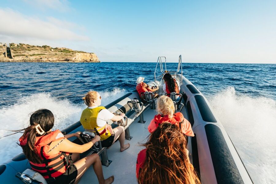 Palma Bay: 1-Hour Speedboat Adventure - Why this one-hour boat ride works