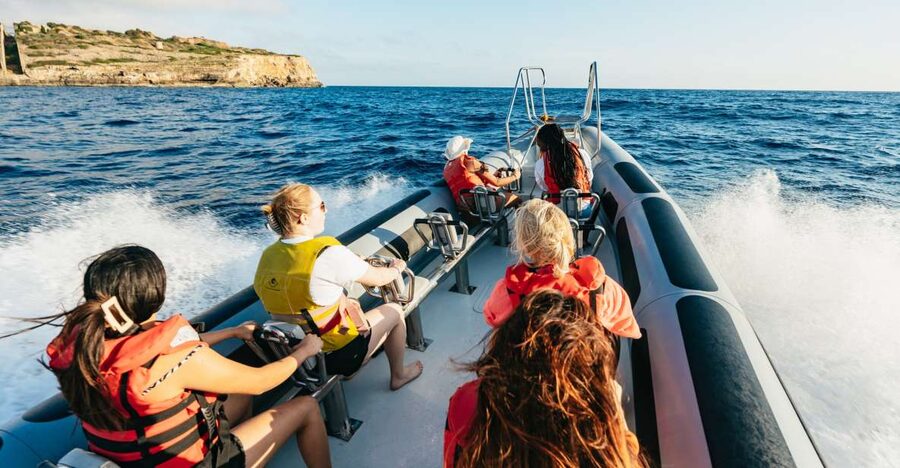 Palma Bay: 1-Hour Speedboat Adventure - What the first minutes feel like