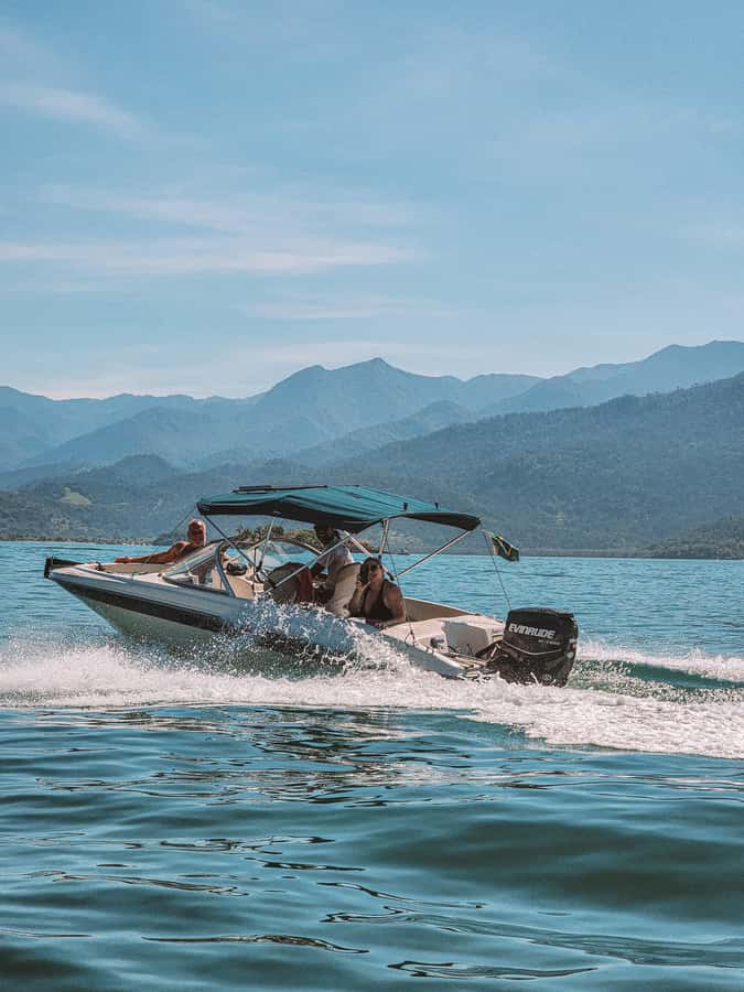 Paraty: A Private Speedboat Experience in Mamangua - Key points to know before you book