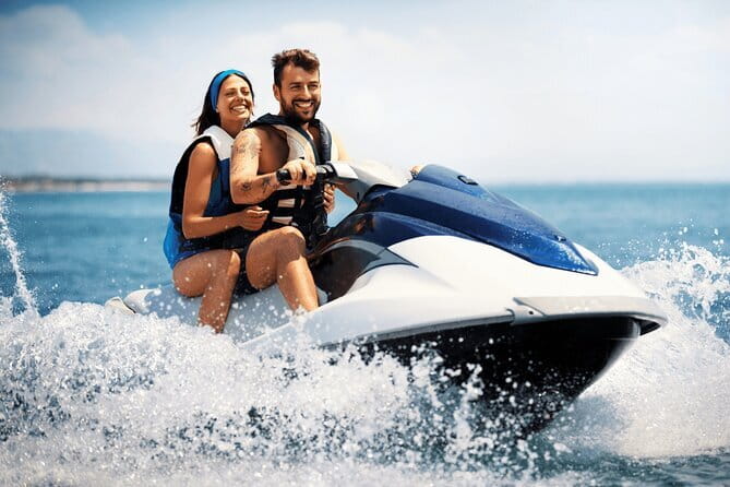 Pattaya: Koh Larn Speedboat Tour with Thai Lunch and Transfers - The 30-minute speedboat ride to Koh Larn