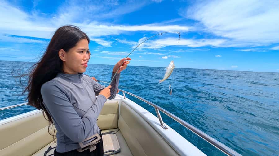 Pattaya: Private Speedboat Nemo Island with Snorkel & BBQ - Who will enjoy this Samaesan day most