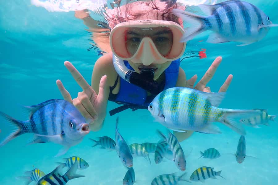 Pattaya: Private Speedboat Nemo Island with Snorkel & BBQ - Fishing before the beach barbecue