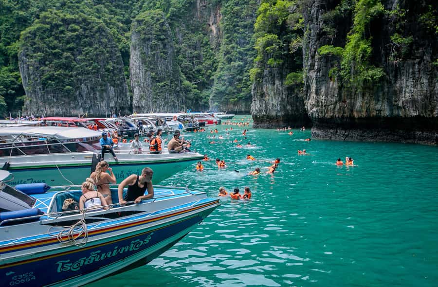 Phi Phi: 7 Islands Speed Boat Tour with Sunset and Plankton - Pileh Lagoon: the main swimming stop