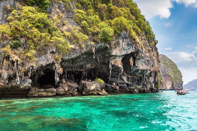 Phi Phi and Khai Islands Snorkeling Tour with Lunch by Speedboat - Lunch at Phi Phi Don and Ton Sai Bay
