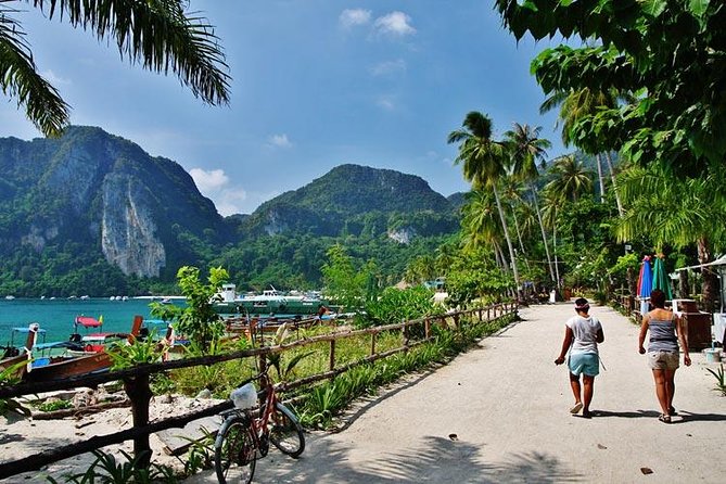Phi Phi & Bamboo Islands Full-Day Tour by Speedboat From Phuket - Pileh Lagoon, the day’s strongest swim